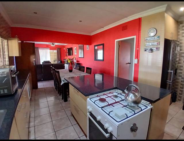 3 BEDROOM HOUSE FOR SALE IN DINWIDDIE